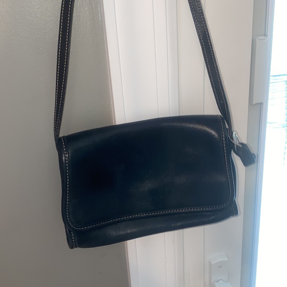 Beautiful Black Leather Coach Bag - Picture 5 of 6